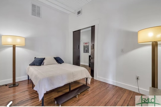 Building Photo - 2 BED | 2 BATH | DOWNTOWN CONDO