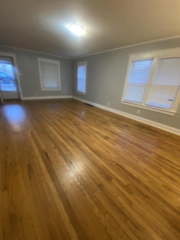 Building Photo - 526 S Crescent Ave