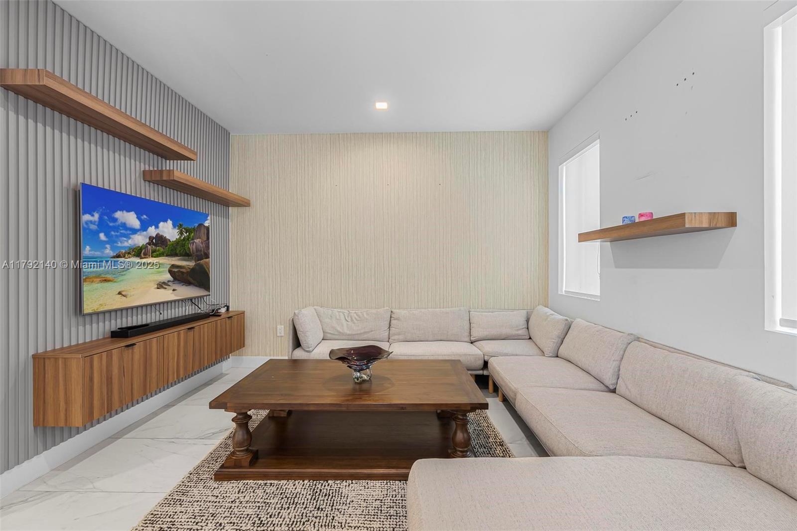 Building Photo - 10373 NW 68th Ter