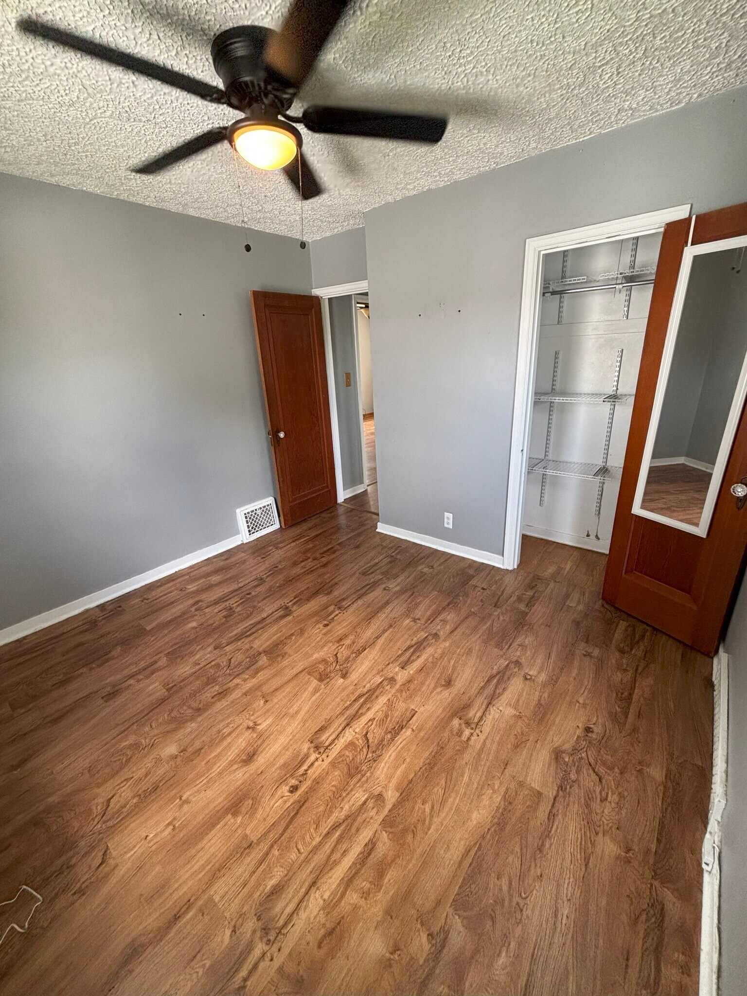 1 of 2 main floor bedrooms - 3125 Laurel Avenue