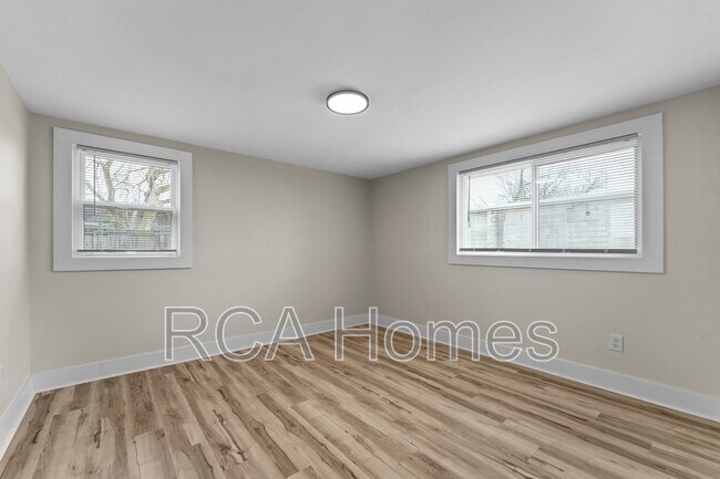 Building Photo - 1009 36th St