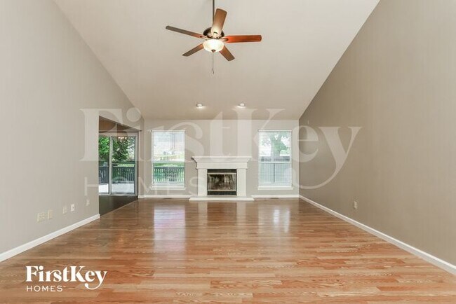 Building Photo - 7482 Pierside Dr