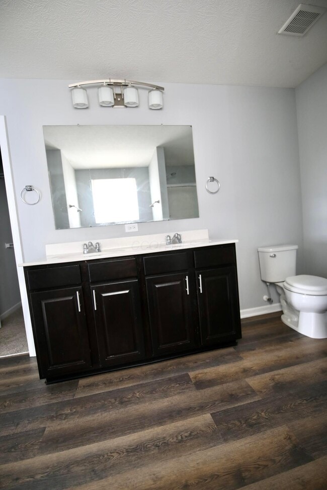 Building Photo - 5801 Sedgemoor Dr