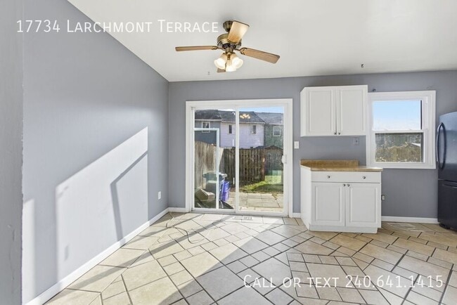 Building Photo - 17734 Larchmont Terrace