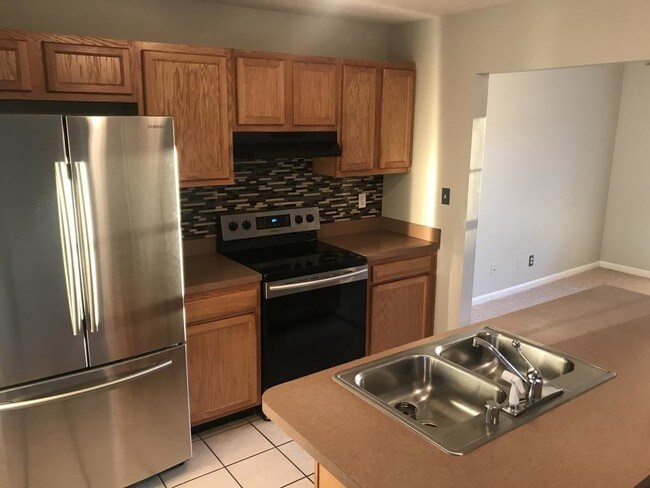 Building Photo - 3 bedroom in Louisville KY 40223