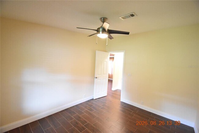 Building Photo - 12106 Waterview Dr
