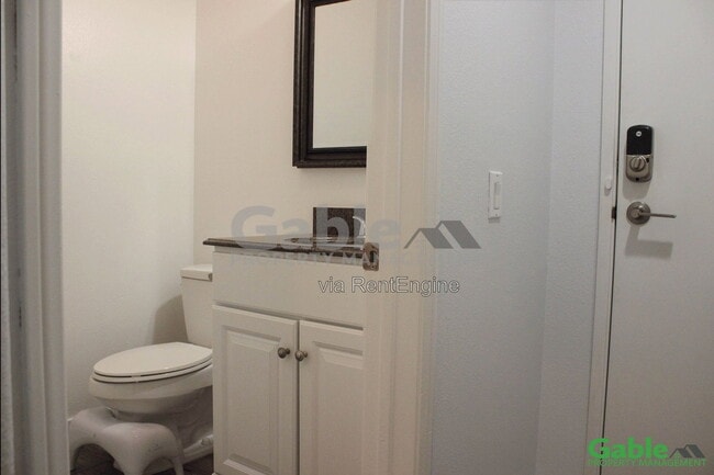 Building Photo - 24210 Amaryllis Ct