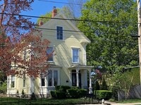 Building Photo - 315 Main St