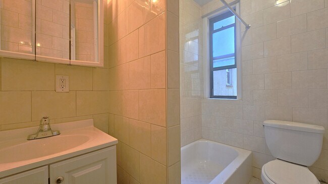 Floorplan - 165 Pinehurst Avenue