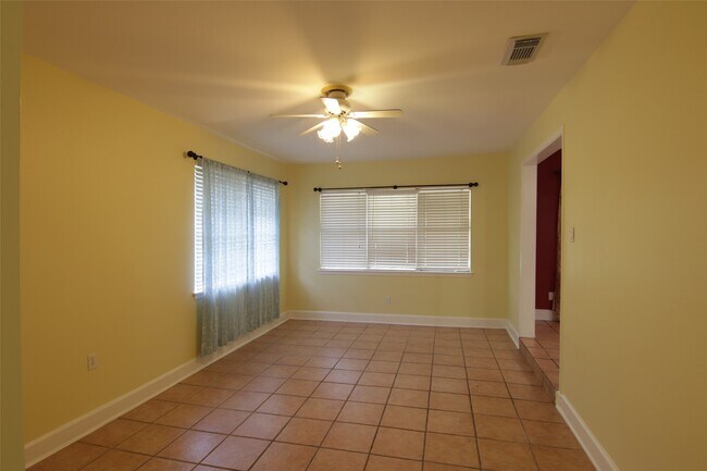 Building Photo - 6601 Stroud Dr