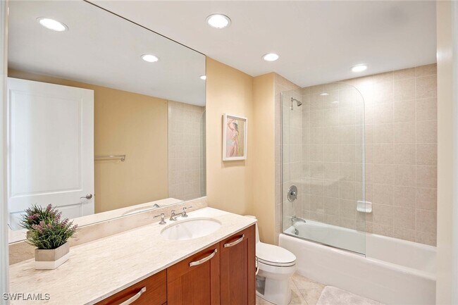 Building Photo - 13675 Vanderbilt Dr