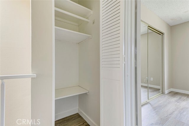 Building Photo - 635 E Angeleno Ave