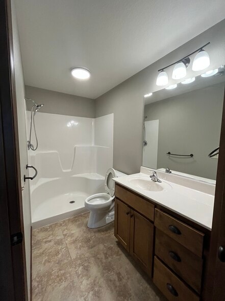 Building Photo - 704 E Wisconsin St