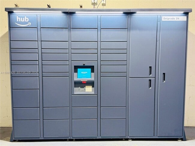 Building Photo - 18041 Biscayne Blvd