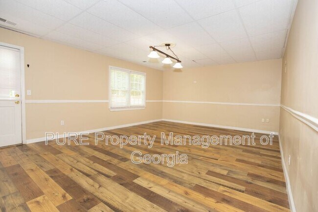 Building Photo - 2443 Doubletree Dr NW