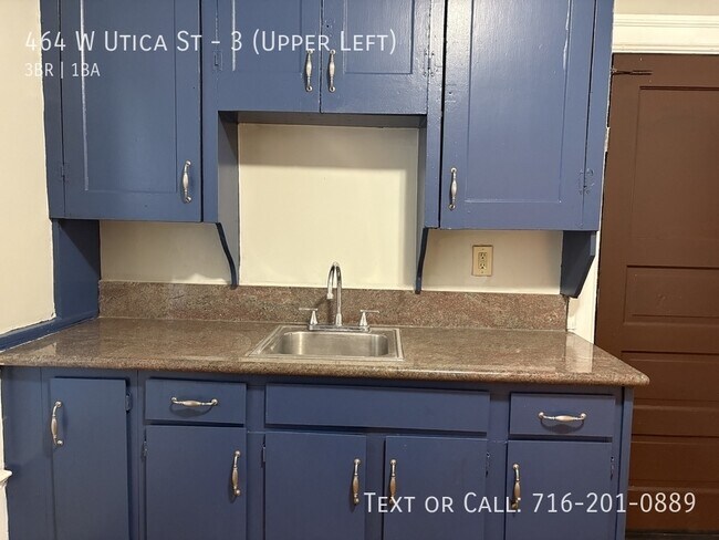 Primary Photo - 464 W Utica St