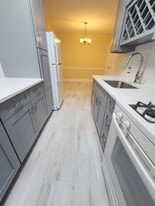Building Photo - 6102 23rd Ave