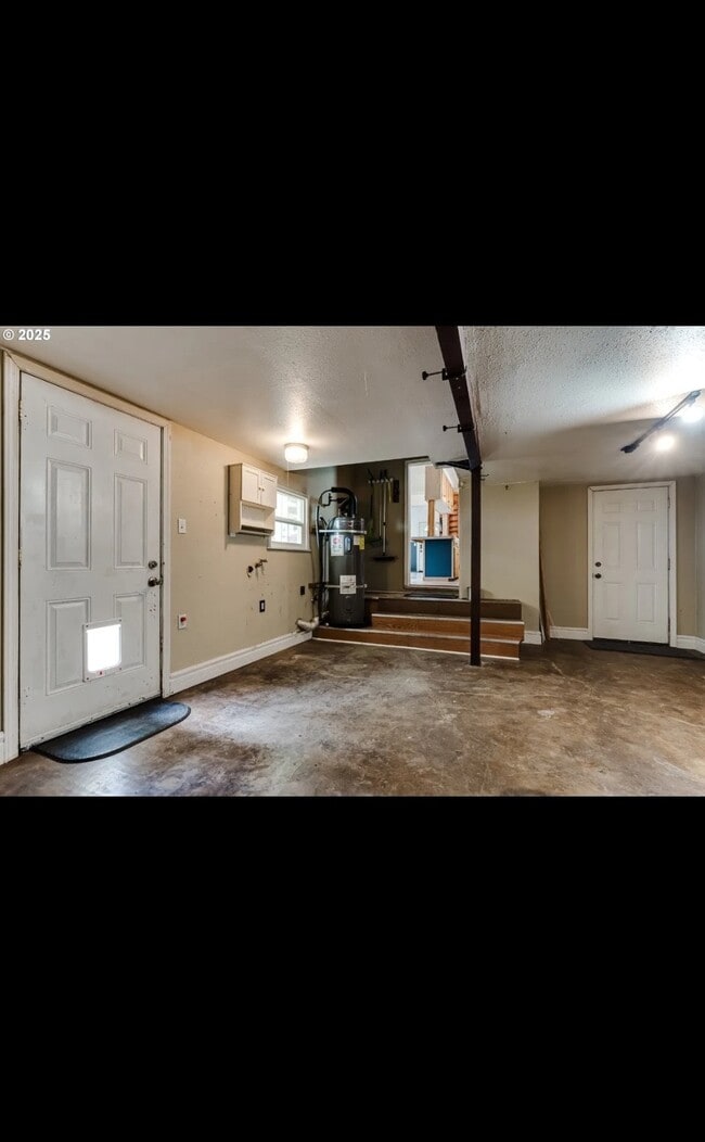 Building Photo - 155 N McKinley St