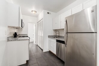 Building Photo - 1621 F St NE