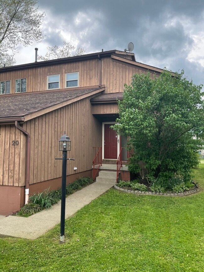 20 Meadow Ln - 20 Meadow Ln Athens OH 45701 | Apartment Finder