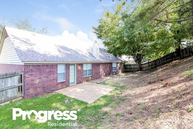 Building Photo - 5715 Riverhead Ave