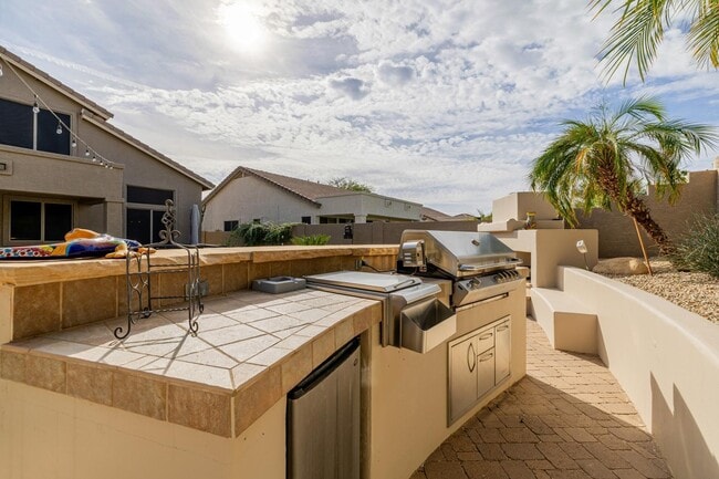 Building Photo - 7740 E Phantom Way