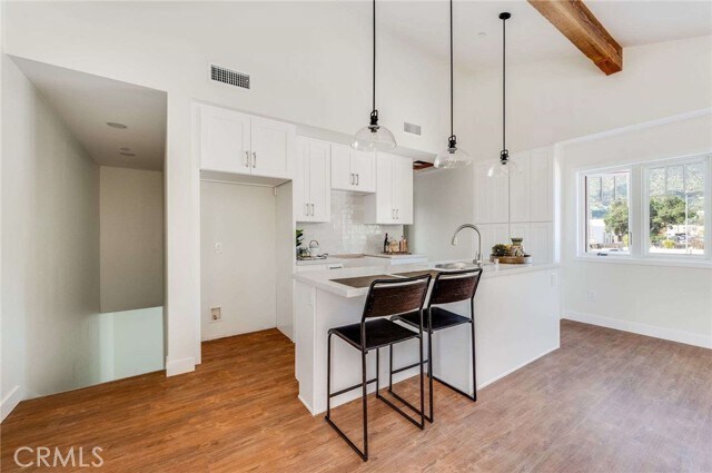 Building Photo - 117 N Vista Bonita Ave