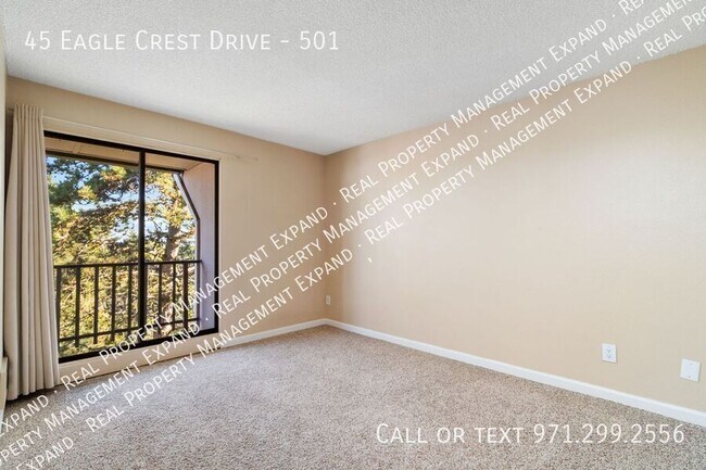 Building Photo - 45 Eagle Crest Dr