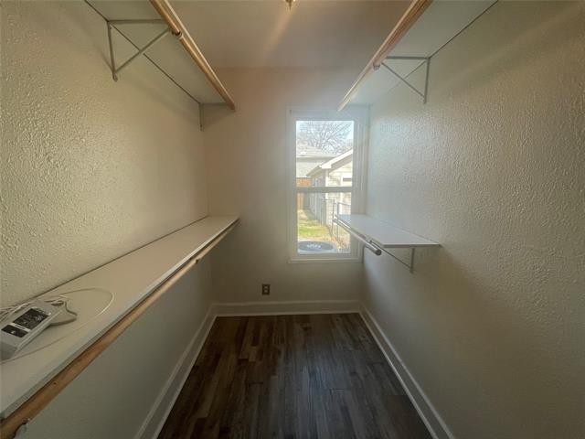 Building Photo - 3320 W 5th St