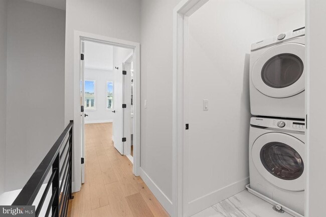 Building Photo - 713 S 58th St