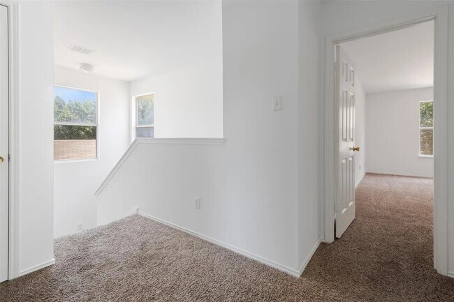 Building Photo - 2241 Southway