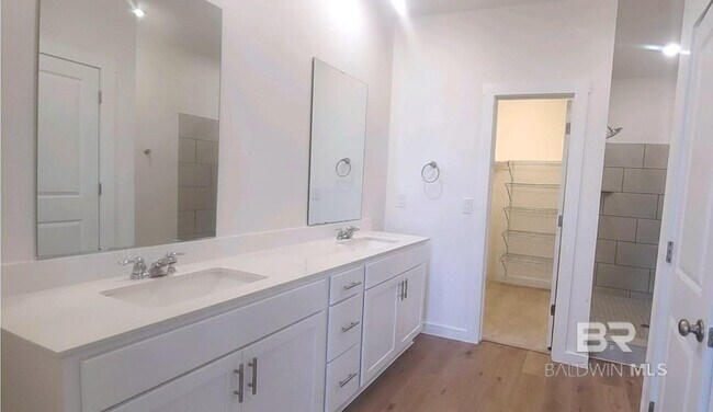 Building Photo - 3840 Casita Cir