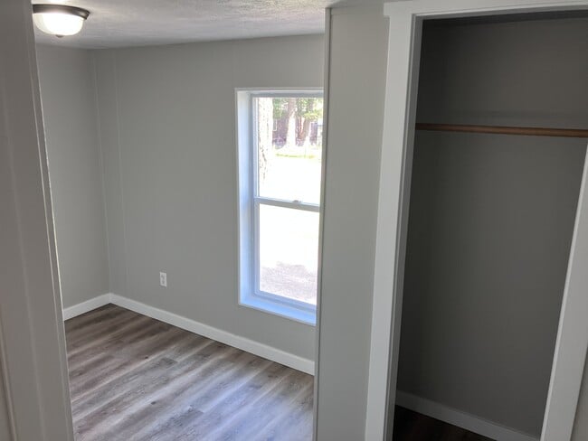 Building Photo - 300 Bierney Creek Rd