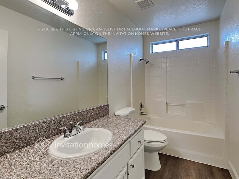 Building Photo - 7520 Hickory Hills Dr