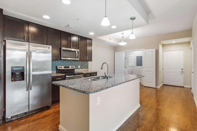 Building Photo - 3611 High Ridge Rd