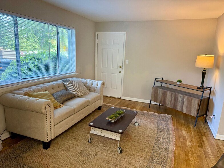 Interior Photo - Kirkwood Flats