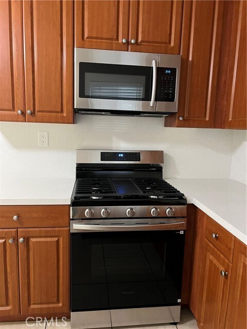 Building Photo - 94 N San Mateo St