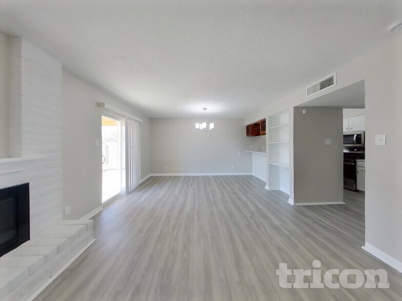 Building Photo - 5208 Territorial Rd NW