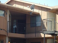 Building Photo - 4809 Hahn Ave