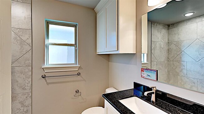 Building Photo - 2409 Ryder Dr