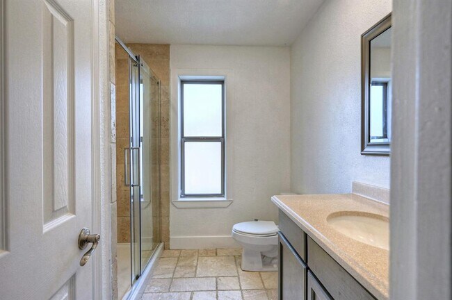 Building Photo - 5103 Temple Bell Dr