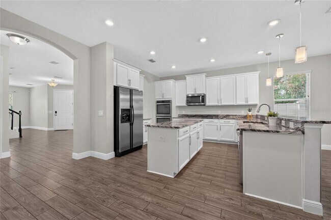 Building Photo - 3207 Palatka St
