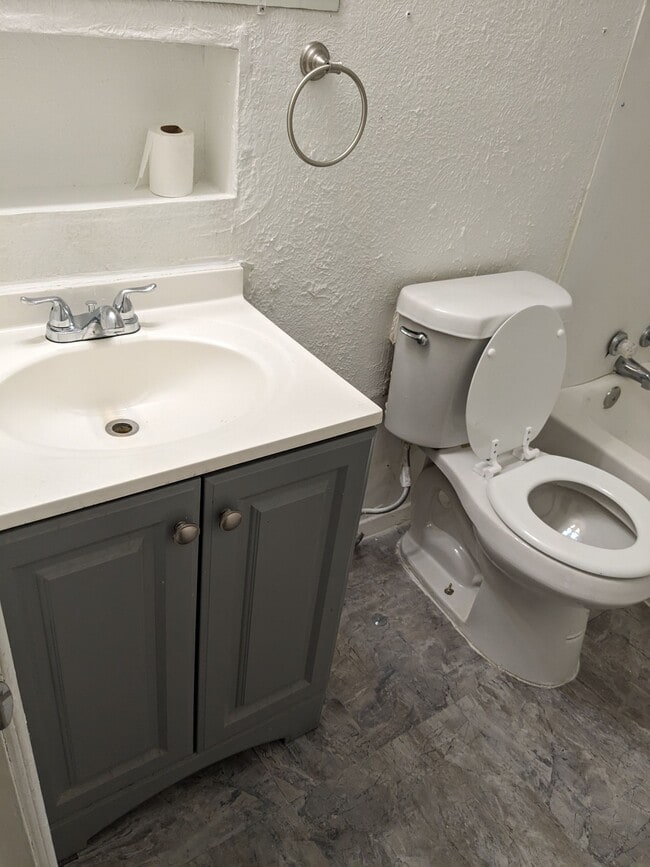 Building Photo - 6879 Co Rd 151