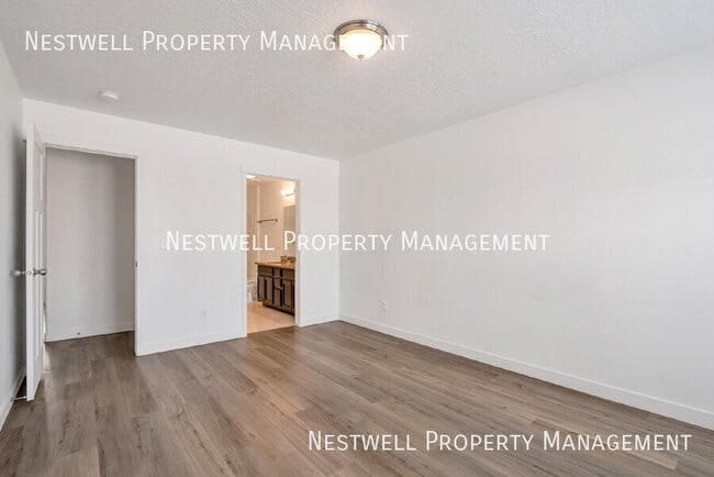 Building Photo - 637 E 380 N