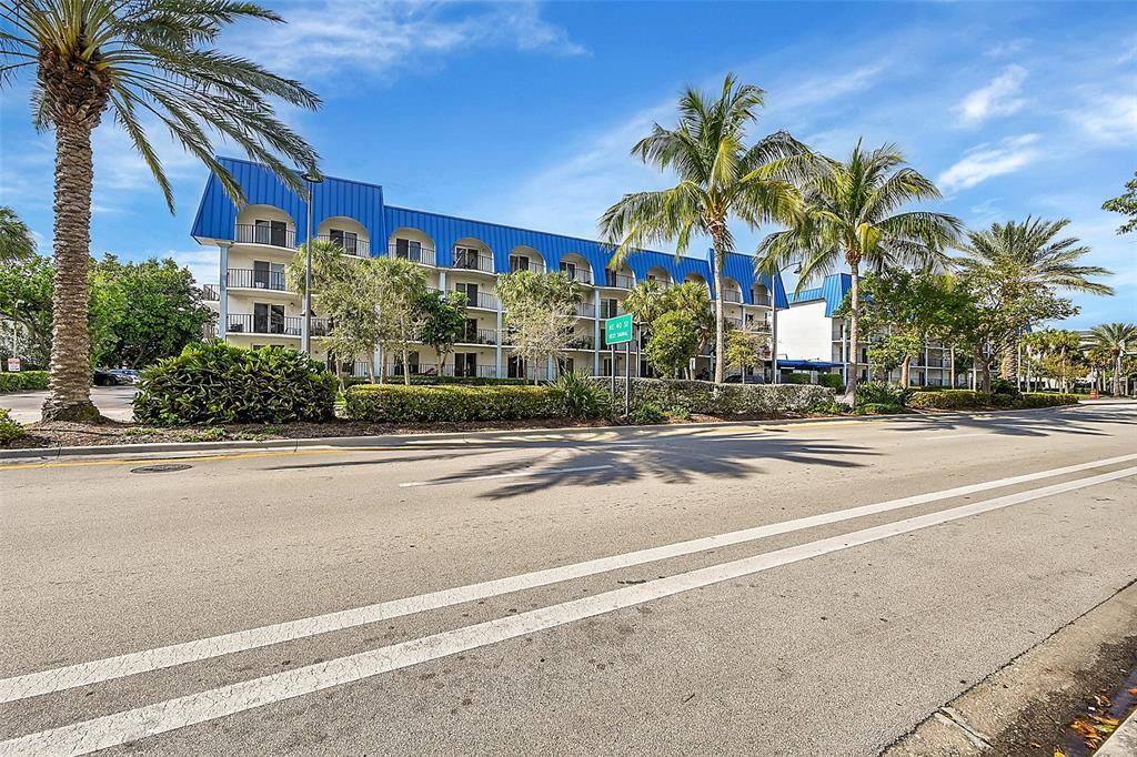 Building Photo - 3909 N Ocean Blvd