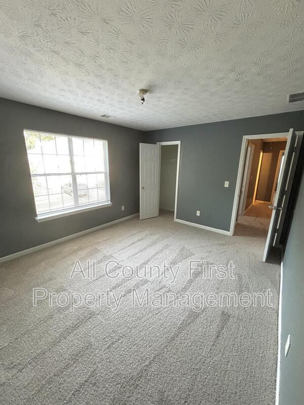 Building Photo - 4504 Carriage Park Dr