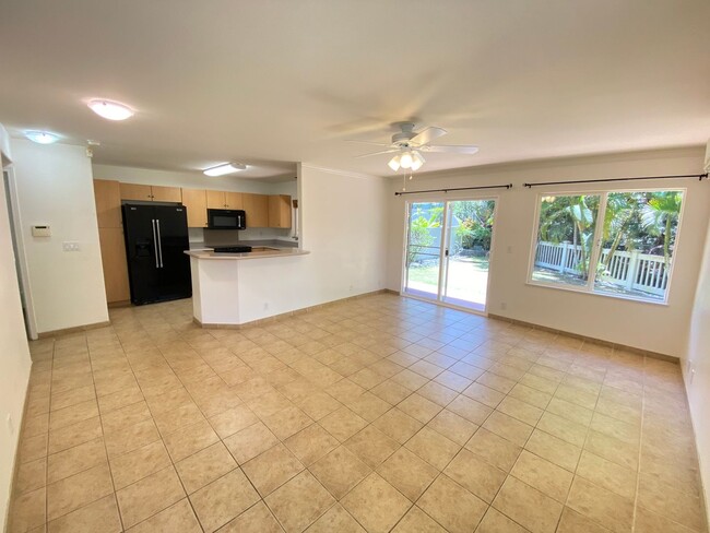 Building Photo - Launani Valley Duplex Unit