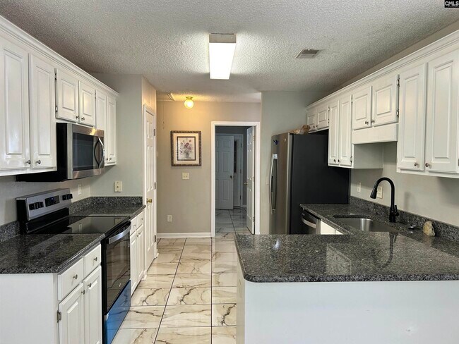 Building Photo - 405 Beech Glen Dr