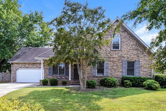 Building Photo - 1802 Cascade Ct