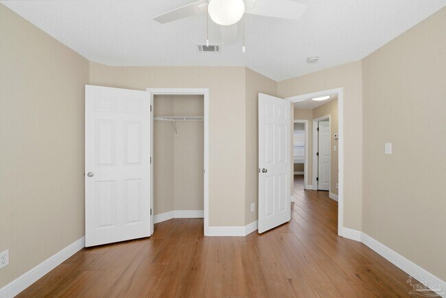 Building Photo - 520 Batten Blvd